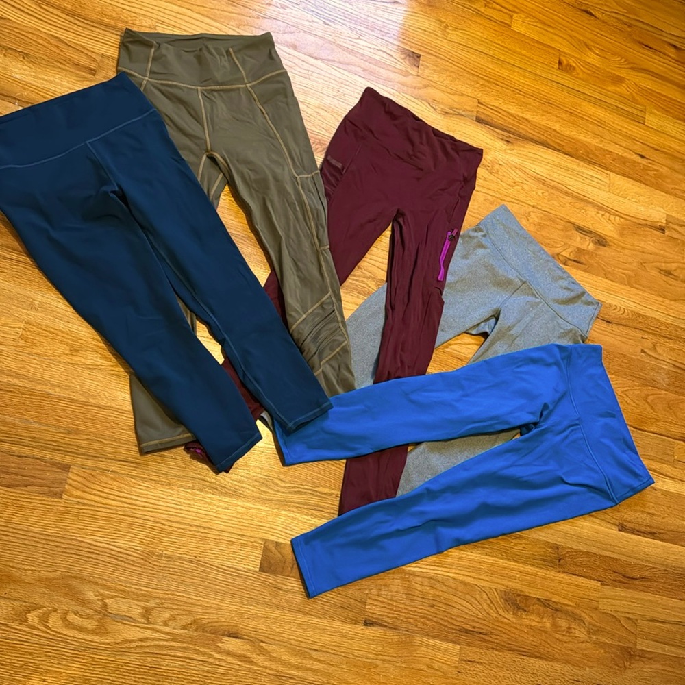 Fabletics leggings 5 piece bundle. Powerhold line. Size medium